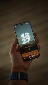 Best Phones for Crypto & Web3 in 2026: Top Smartphones for Trading, Wallets, DeFi & Web3 Apps 9 Custodial vs. Non-Custodial: A Foundation Worth Understanding Before Buying